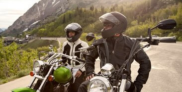 Image of a La importancia de usar el casco cuando viajas en moto