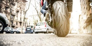 Image of a ¿Cómo circular en moto por la ciudad? Todo lo que necesitas saber