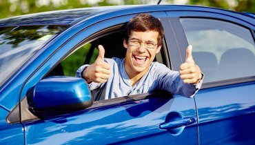 Image of 7 tips para bajar el costo de seguro de carro para conductores jóvenes