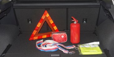 Image of a ¿Qué debe incluir un kit de emergencia de auto?