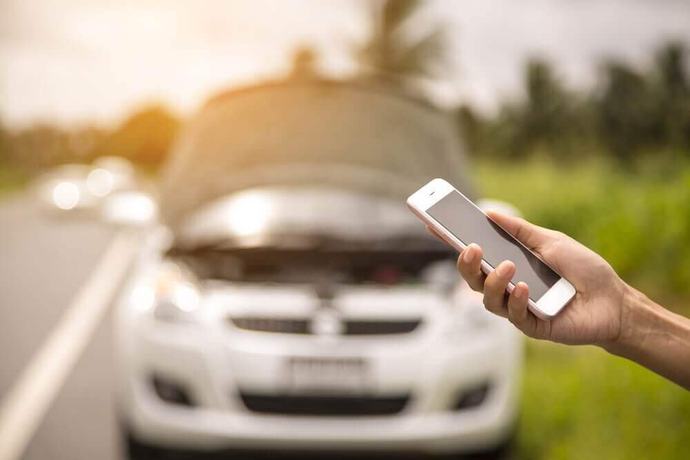 seguros de auto con asistencia en carretera