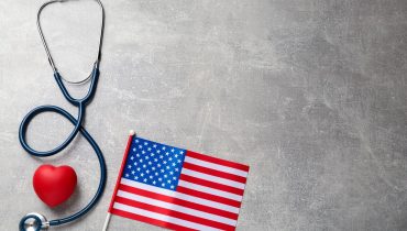 Cómo obtener seguros médicos para inmigrantes sin papeles en EEUU