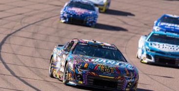 La historia de los pilotos hispanos en NASCAR