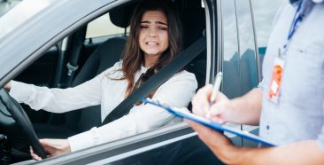 ¿Puedes tener seguro de auto con licencia suspendida?  