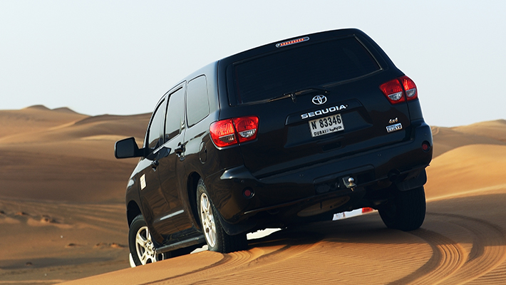 Toyota Sequoia Negro