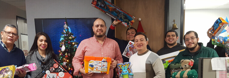 Alianza de Freeway Insurance con Toys for Tots