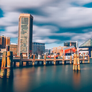 Panorámica de un muelle en Baltimore, Maryland