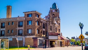 Midway Theater en el centro de Rockford, Illinois