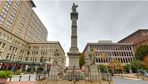 Monumento a los soldados y marinos en Lancaster, Pensilvania