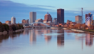 Calle vacía en Rochester, New York