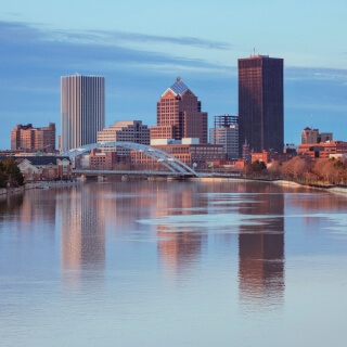 Calle vacía en Rochester, New York