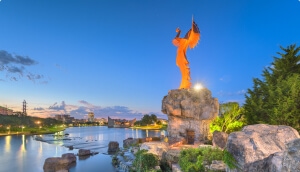 The Guardian of the Plains en Wichita, KS