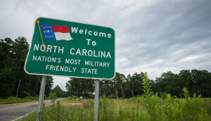 Letrero de bienvenida a Jacksonville en Carolina del Norte