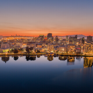 Atardecer en Oakland, California.