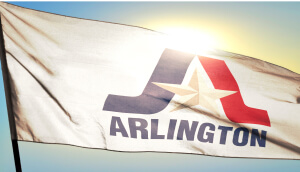 Bandera en movimiento de la ciudad de Arlington, Texas.