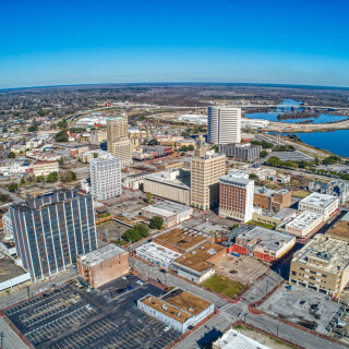 Vista aérea a la hermosa ciudad de Beaumont, Texas, durante el día