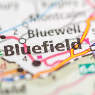 La ciudad de Bluefield, West Virginia, señalada en el mapa de Estados Unidos.