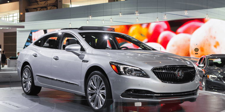 Buick LaCrosse del año 2018 exhibido en el Salón del Automóvil de Chicago