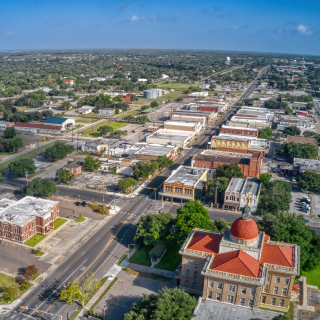 Vista aérea de la ciudad de Beeville, Texas.