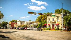 Calle Principal de Fredericksburg, Texas conocida como 
