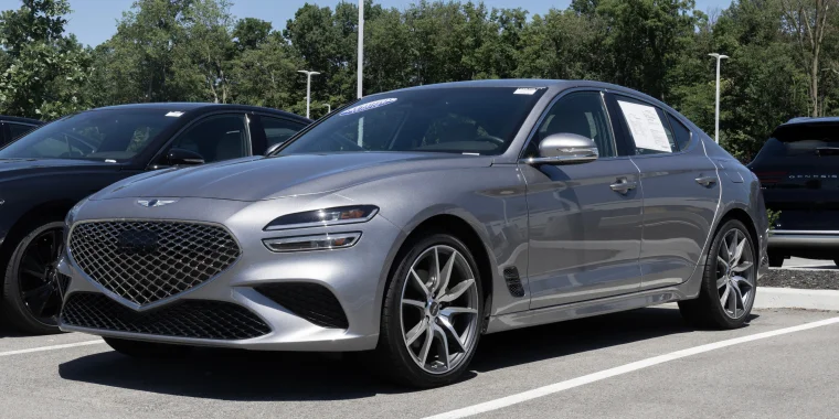 Hyundai Genesis gris en Indianápolis, Estados Unidos – Genesis, seguro de auto barato para Hyundai 