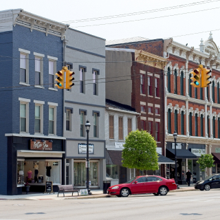 Tiendas y servicios a lo largo de Broadway en el centro de Greenville, Ohio - Greenville, seguro de auto barato en Ohio.