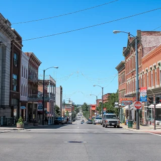 Edificios en Main Street en Mansfield, Ohio - Mansfield, seguro de auto barato en Ohio