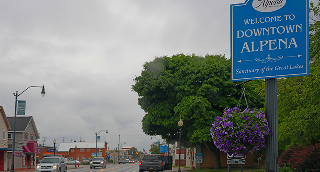 Centro de Alpena, Michigan - Alpena, seguro de auto barato en Michigan.