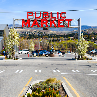 1. Public Market en Wenatchee, Washington - Seguro de carro barato en Washington